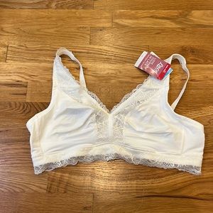 Olga lace escape 42c white wire free bra nwt